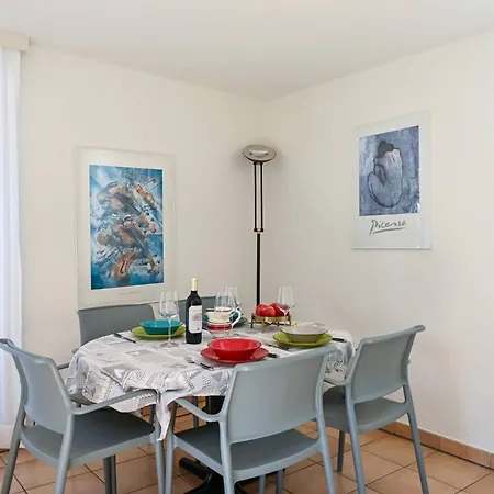 Lejlighed Ruga House In 4 *